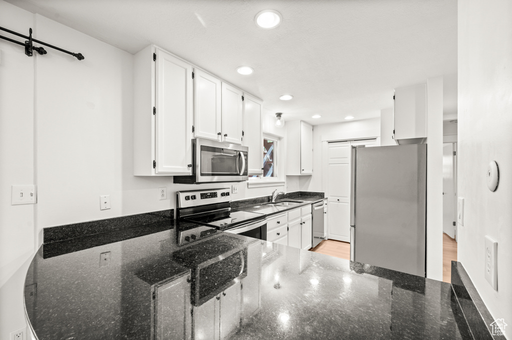 3006 CASTO LN Salt Lake City, UT 84117