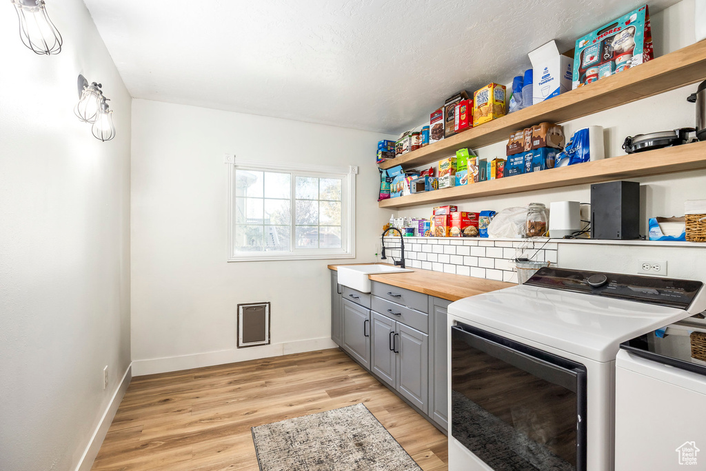 1779 E MOMBO DR Sandy, UT 84092
