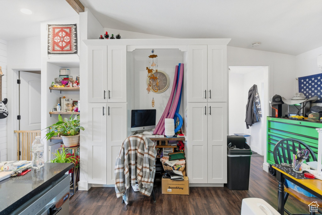 Photo 10 for MLS #2117265 at 996 N 200 West