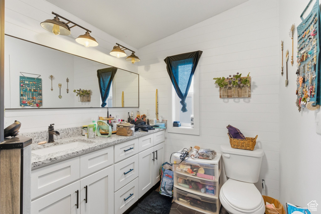 Photo 19 for MLS #2117265 at 996 N 200 West