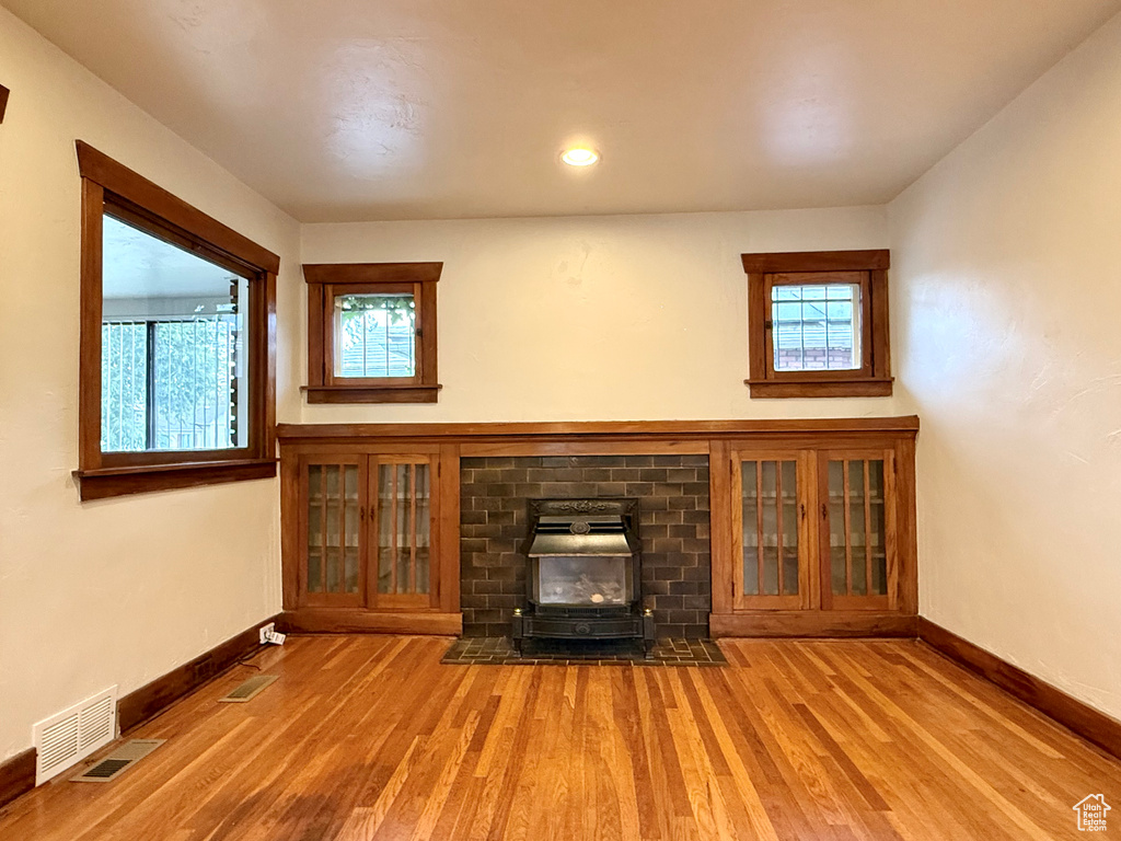 Photo 4 for MLS #2117281 at 560 E Elm Ave
