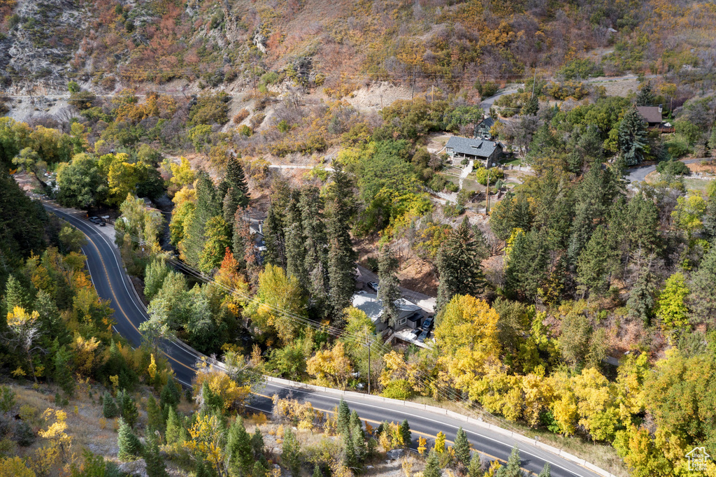 Photo 4 for MLS #2117287 at 342 Ogden Cyn