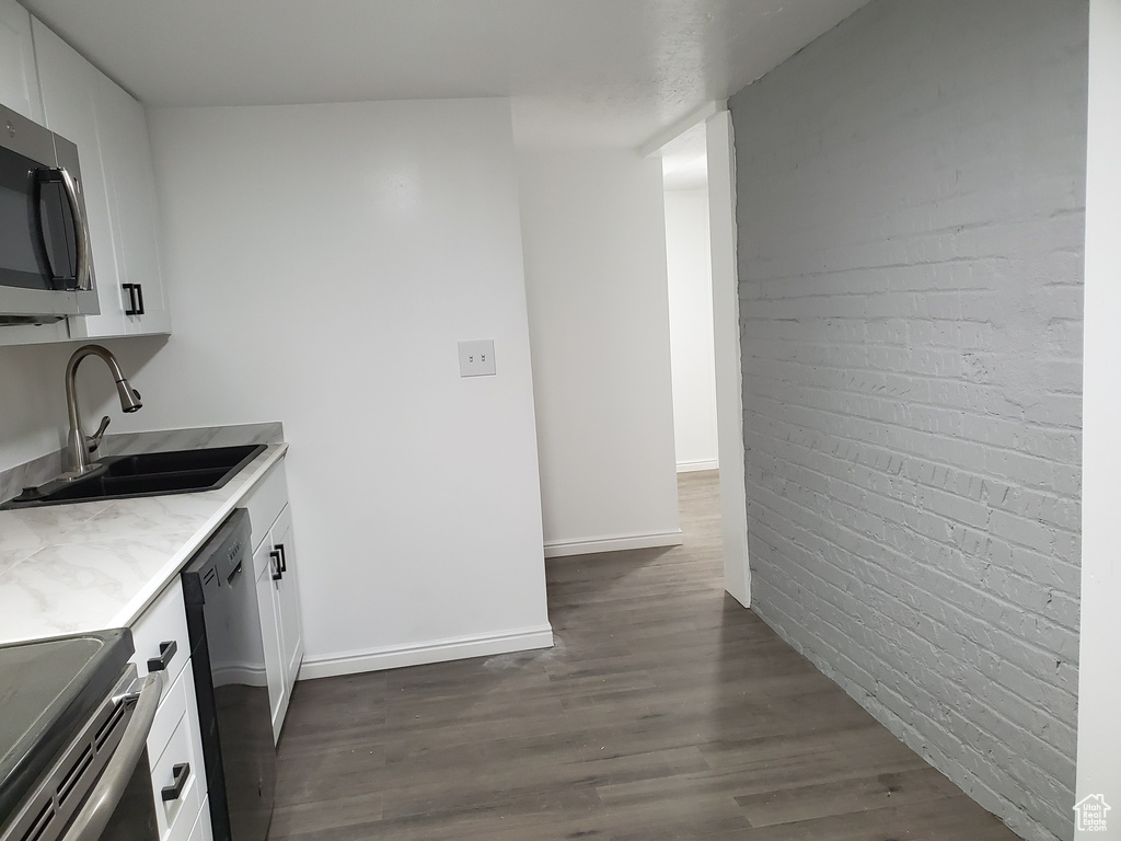 Photo 4 for MLS #2117288 at 351 S 300 East