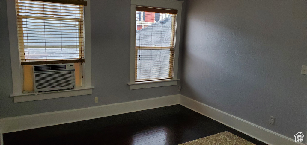 Photo 6 for MLS #2117290 at 351 S 300 East