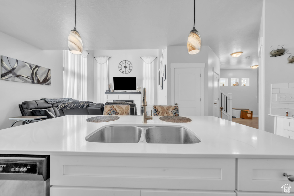 Photo 10 for MLS #2117293 at 4357 W Hemsley Ln