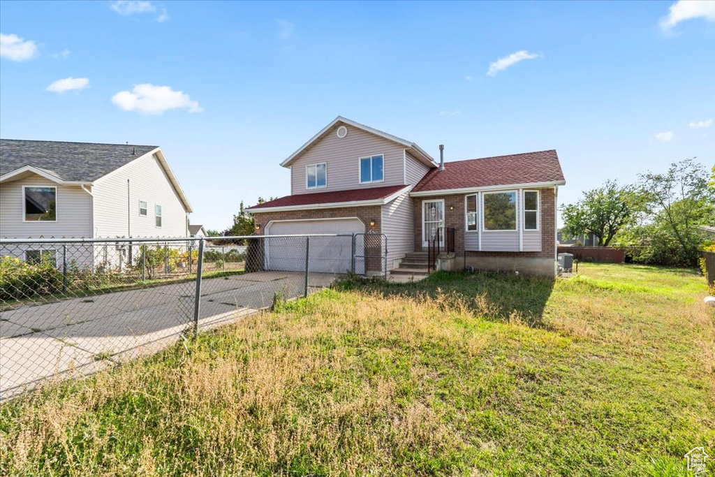 Photo 3 for MLS #2117295 at 247 W 1925 North