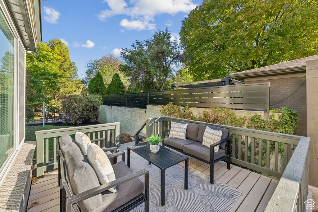 Photo 25 for MLS #2117296 at 1021 E Millbert Ave