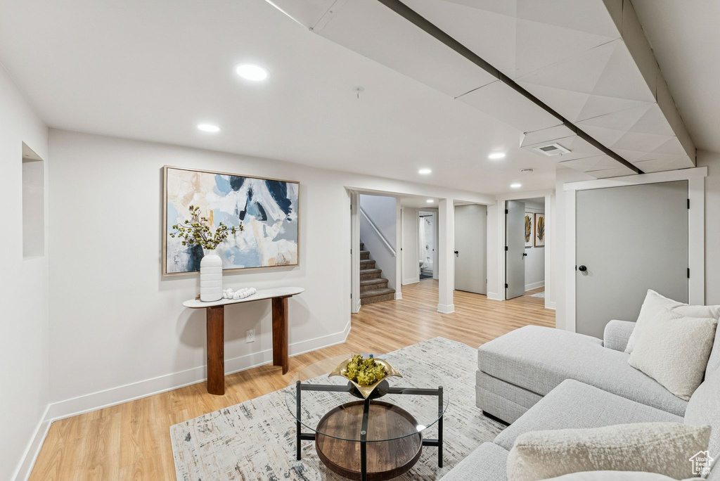 Photo 8 for MLS #2117296 at 1021 E Millbert Ave