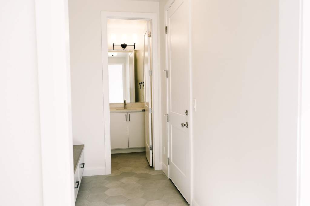 1872 S 100 E #6 Payson, UT 84651