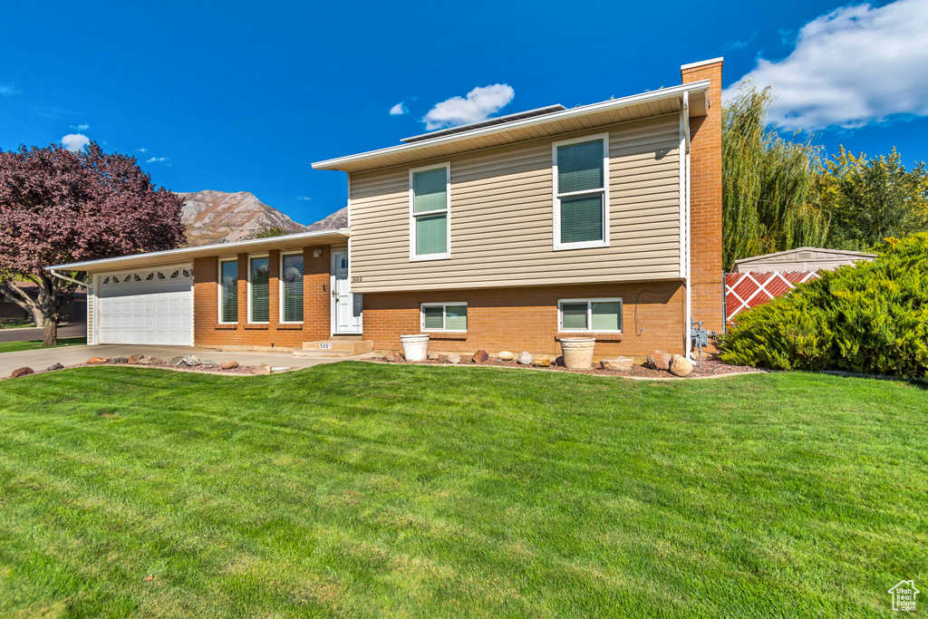 Photo 3 for MLS #2117304 at 505 S Melanie Ln