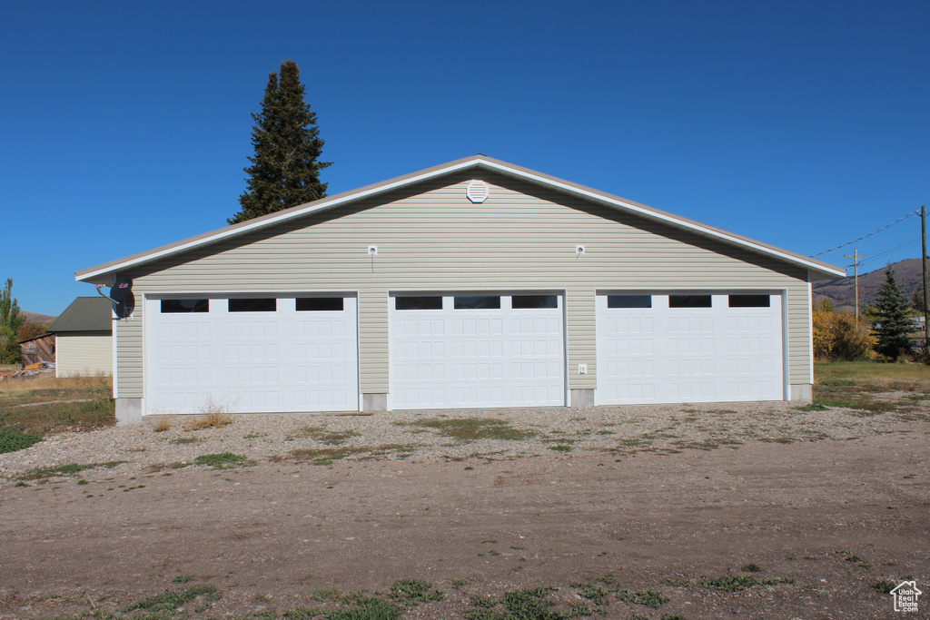 Photo 3 for MLS #2117310 at 165 Main St