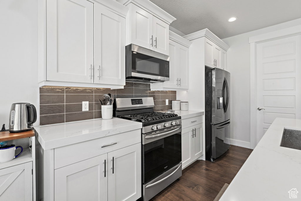 Photo 10 for MLS #2117317 at 14226 S Bella Vea Dr