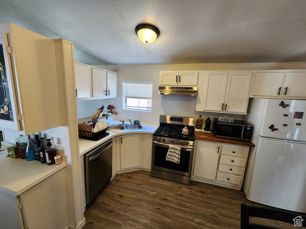 Photo 2 for MLS #2117320 at 262 E Hidden View Dr #94
