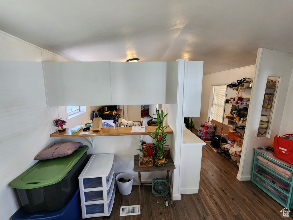 Photo 4 for MLS #2117320 at 262 E Hidden View Dr #94