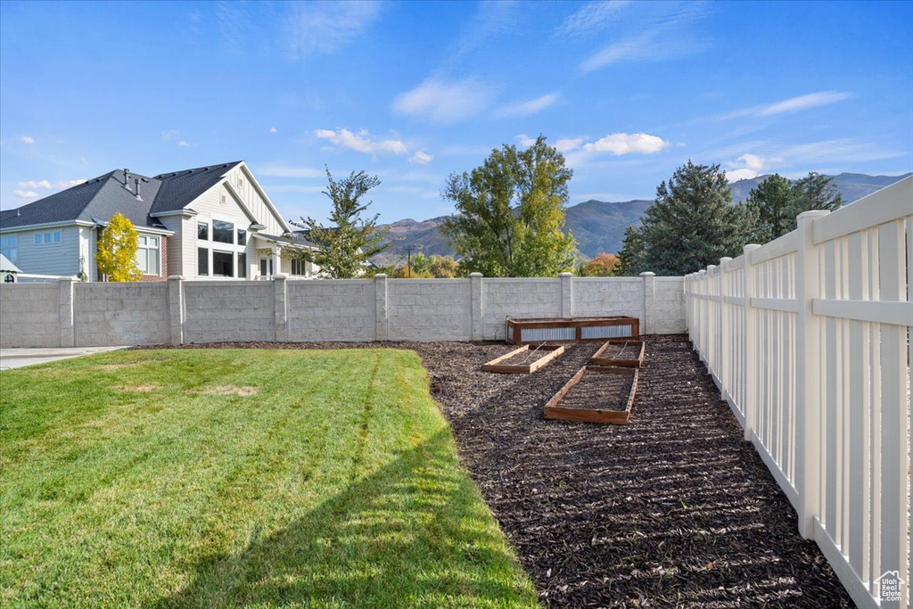 947 S HONEYSUCKLE WAY Fruit Heights, UT 84037