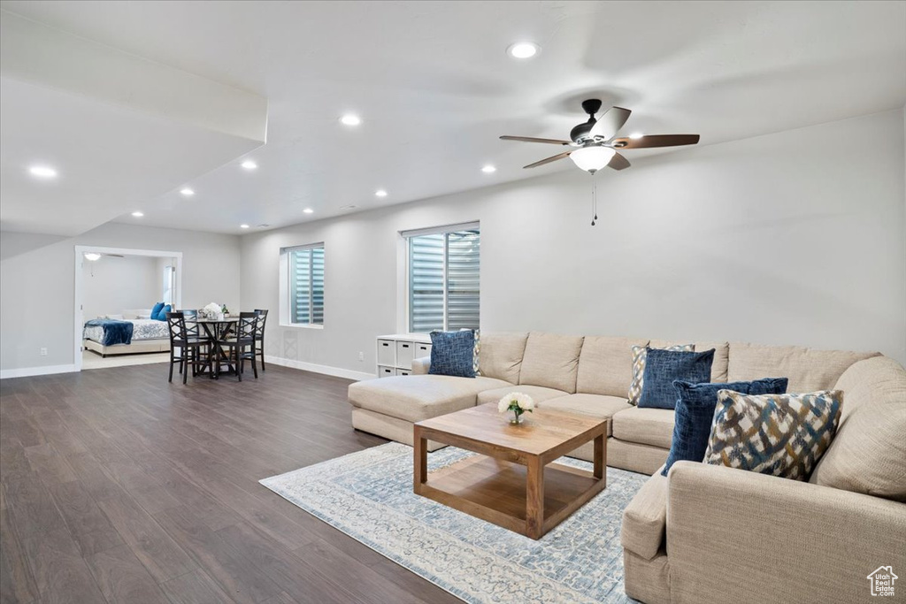 947 S HONEYSUCKLE WAY Fruit Heights, UT 84037