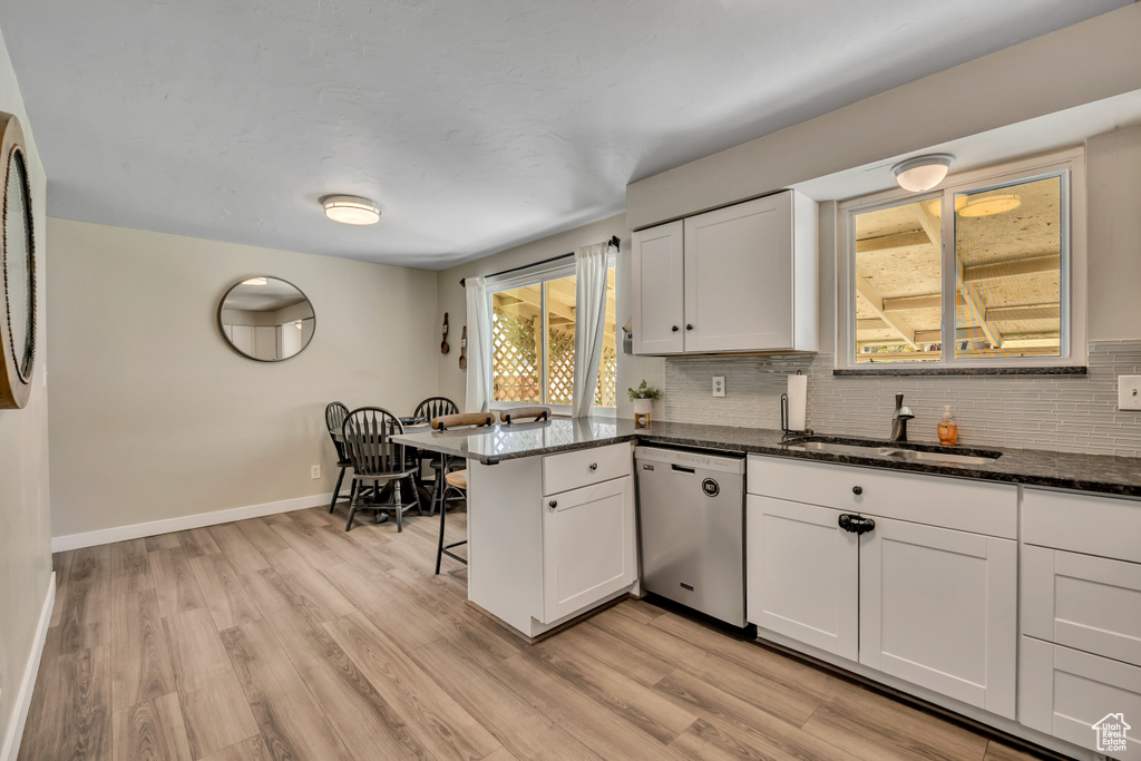 Photo 4 for MLS #2117331 at 17 W Plum St