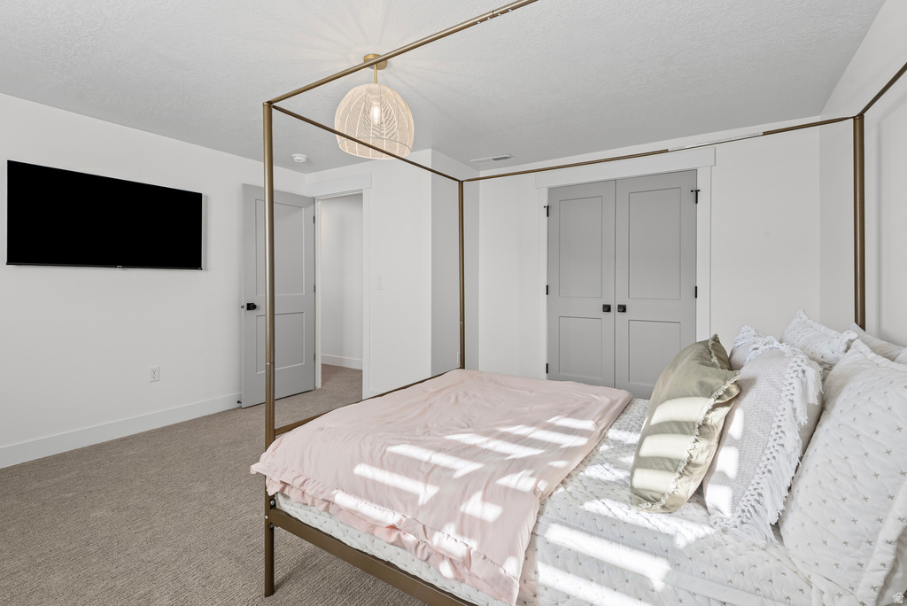 1023 W 3350 N Pleasant View, UT 84414