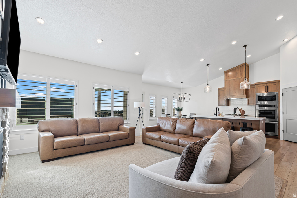 1023 W 3350 N Pleasant View, UT 84414