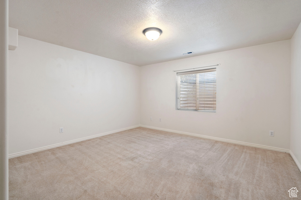 369 W 2730 N Lehi, UT 84043