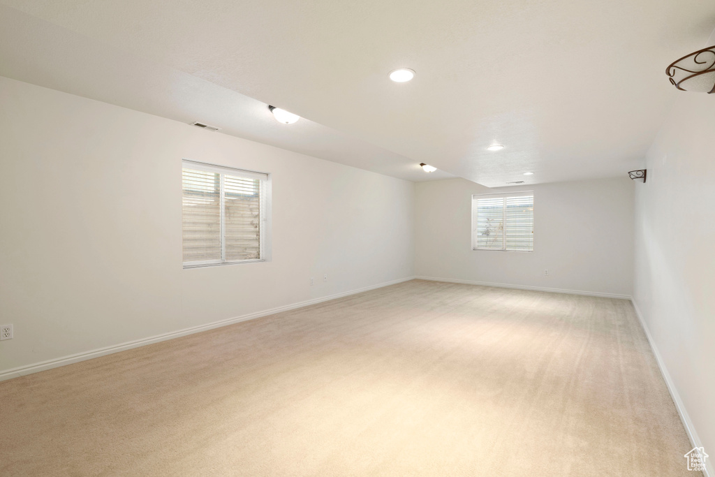 369 W 2730 N Lehi, UT 84043