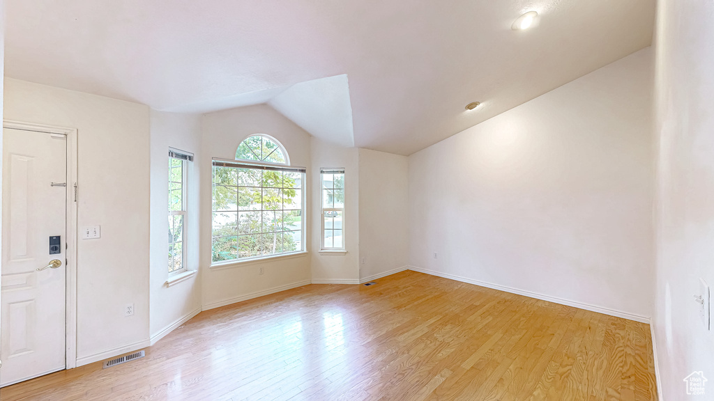 Photo 7 for MLS #2117337 at 265 S 2370 West
