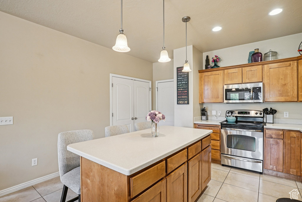 Photo 11 for MLS #2117338 at 2218 W Mackay Ln