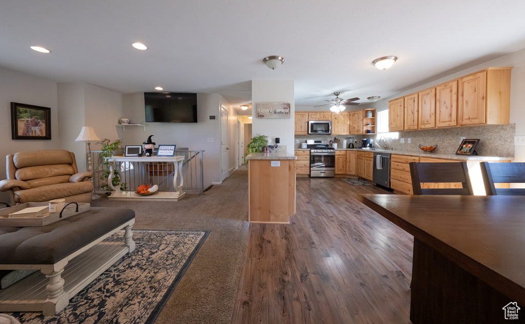 Photo 7 for MLS #2117351 at 622 Brinker Ave