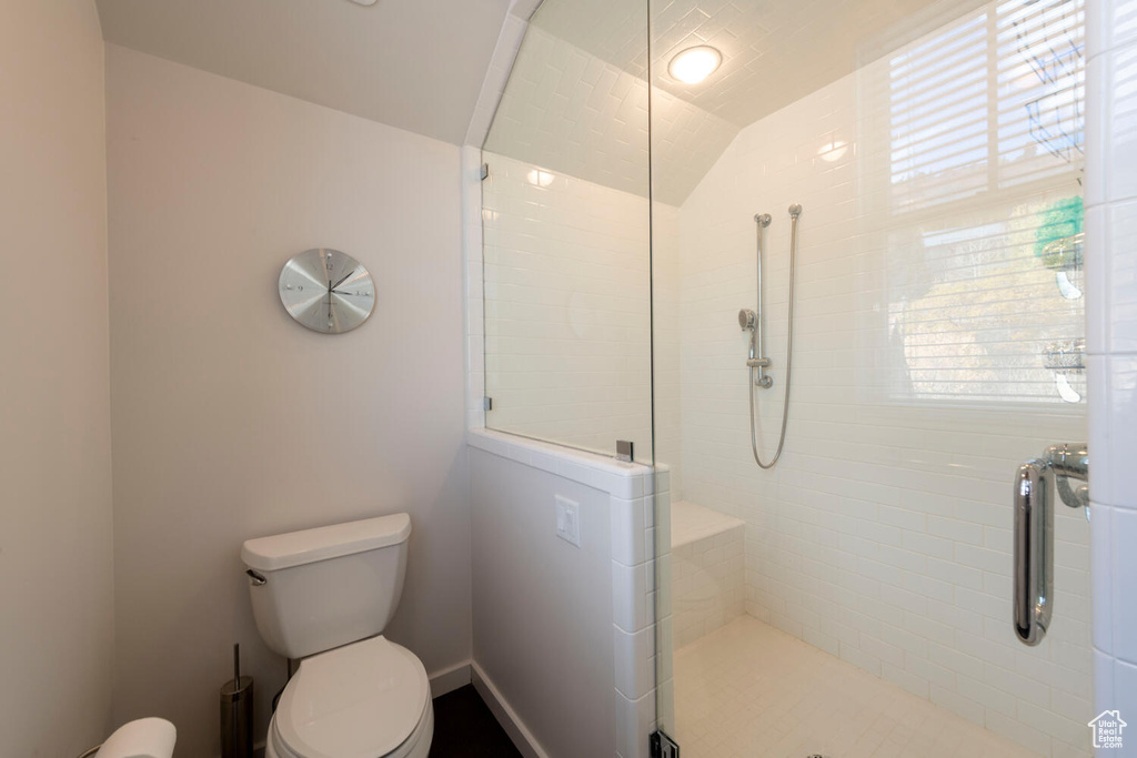 Photo 17 for MLS #2117354 at 156 Sandridge Ave