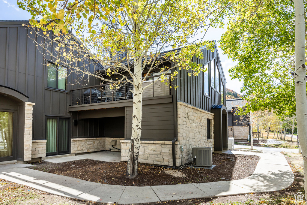 Photo 9 for MLS #2117355 at 2385 Good Trump Ct