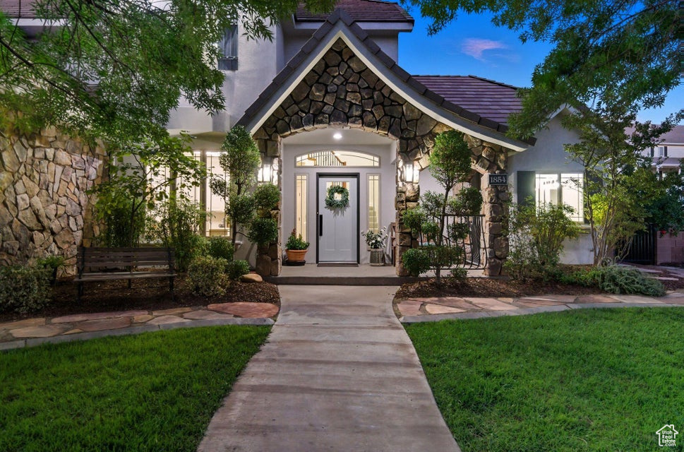 Photo 2 for MLS #2117357 at 1854 N Serenity Dr