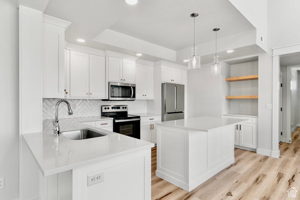 Photo 8 for MLS #2117363 at 1429 W Lincoln Way