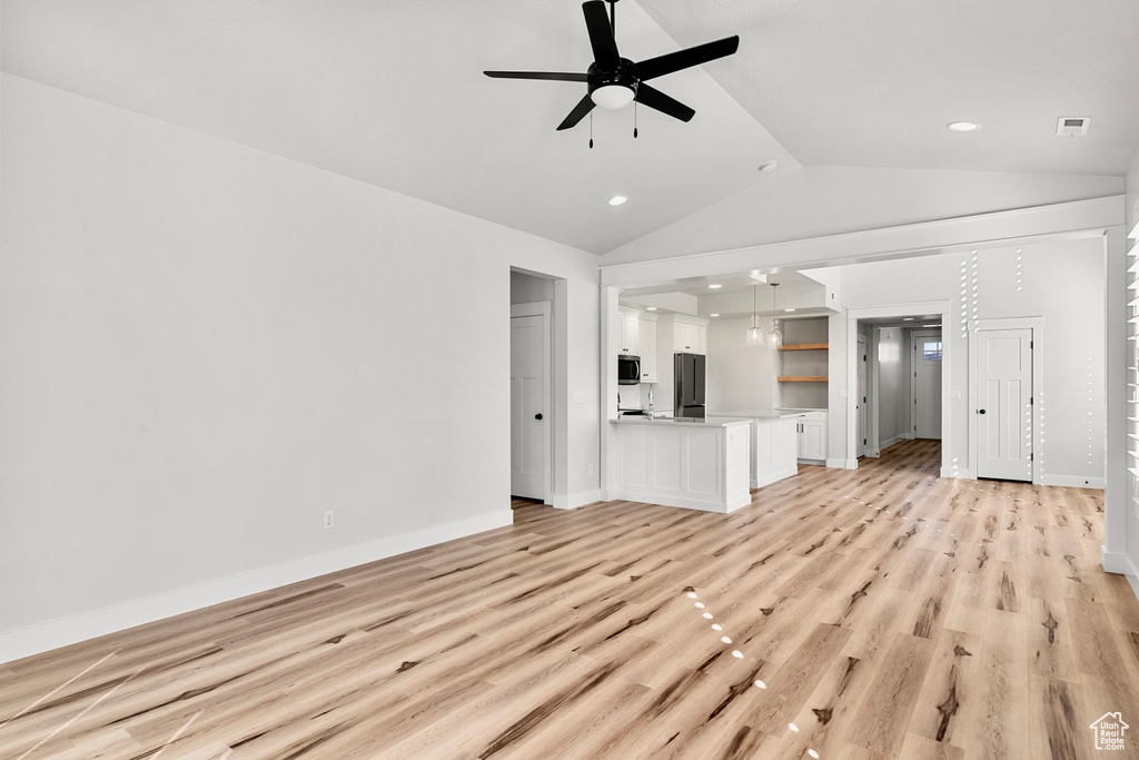 Photo 15 for MLS #2117363 at 1429 W Lincoln Way