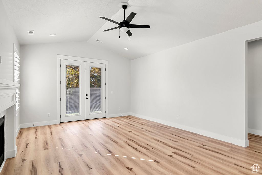Photo 14 for MLS #2117363 at 1429 W Lincoln Way