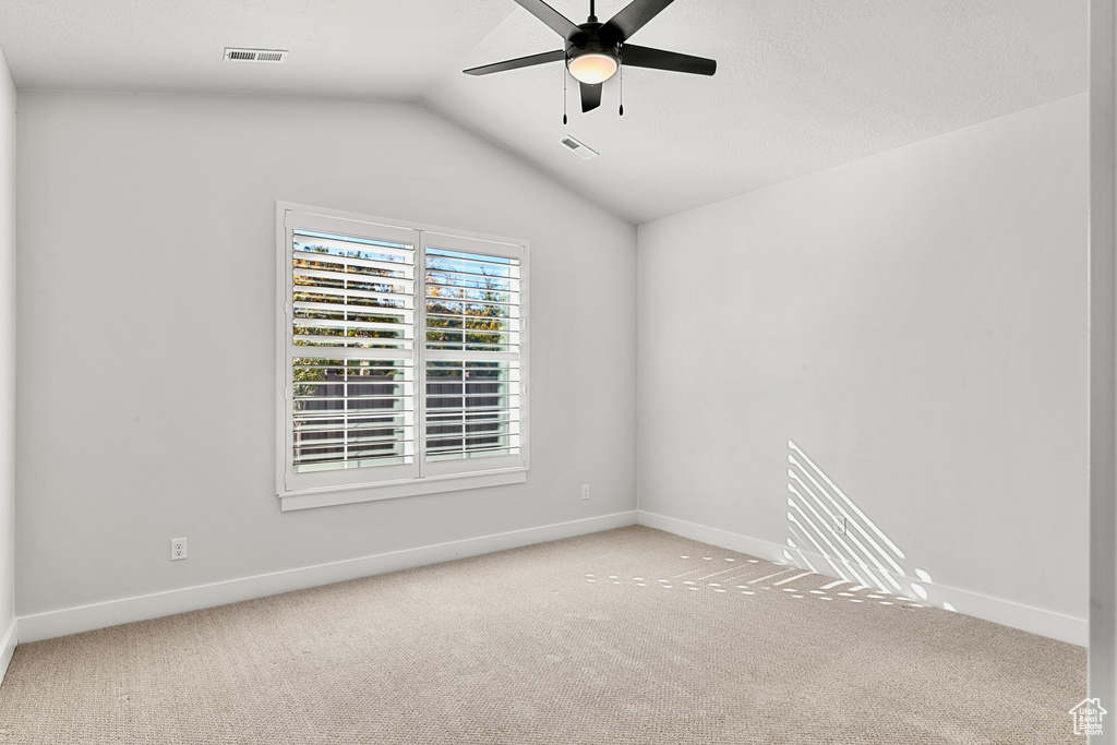 Photo 17 for MLS #2117363 at 1429 W Lincoln Way