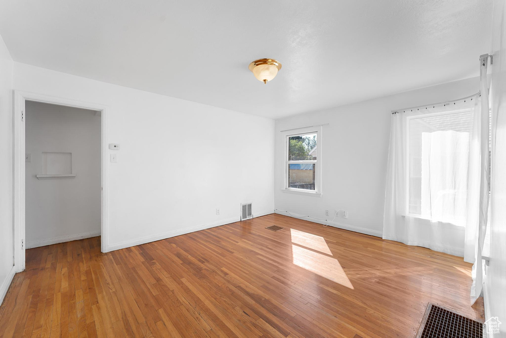 Photo 3 for MLS #2117368 at 100 N 700 East
