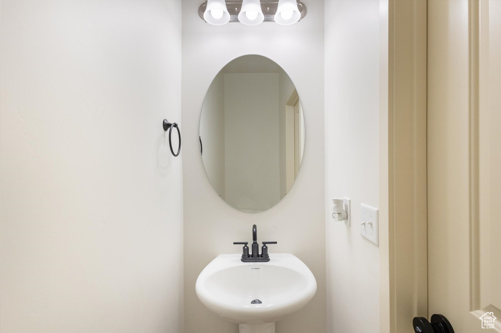 Photo 11 for MLS #2117376 at 4985 W Willowbank Dr