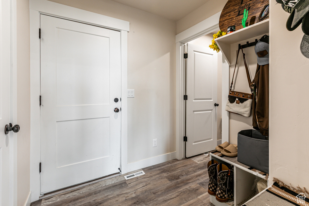 Photo 14 for MLS #2117380 at 216 E 1500 North