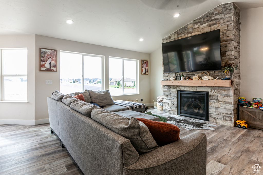 Photo 8 for MLS #2117380 at 216 E 1500 North