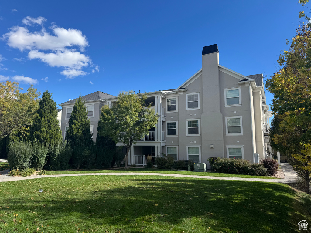 Photo 2 for MLS #2117383 at 11776 S Grandville Ave  #112