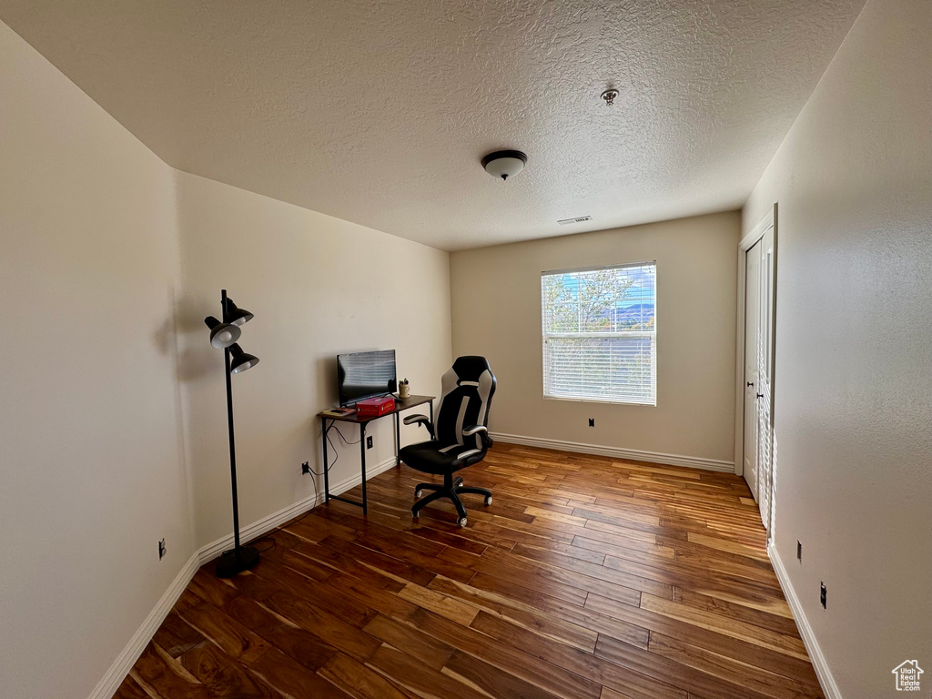 Photo 9 for MLS #2117383 at 11776 S Grandville Ave  #112