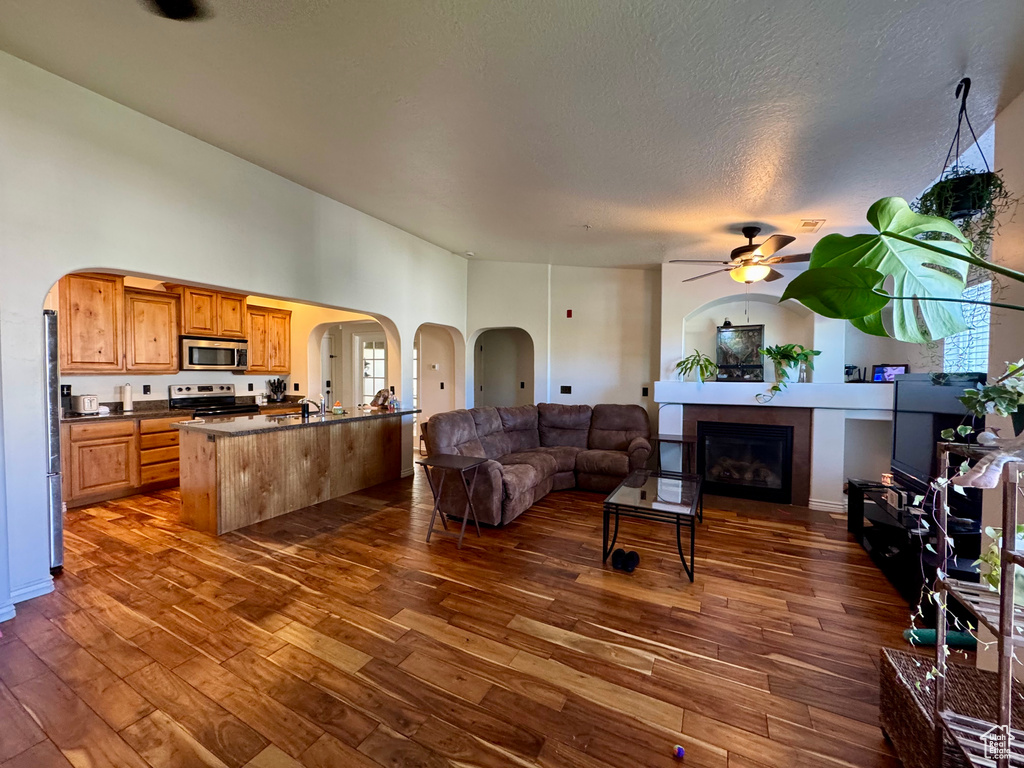 Photo 8 for MLS #2117383 at 11776 S Grandville Ave  #112