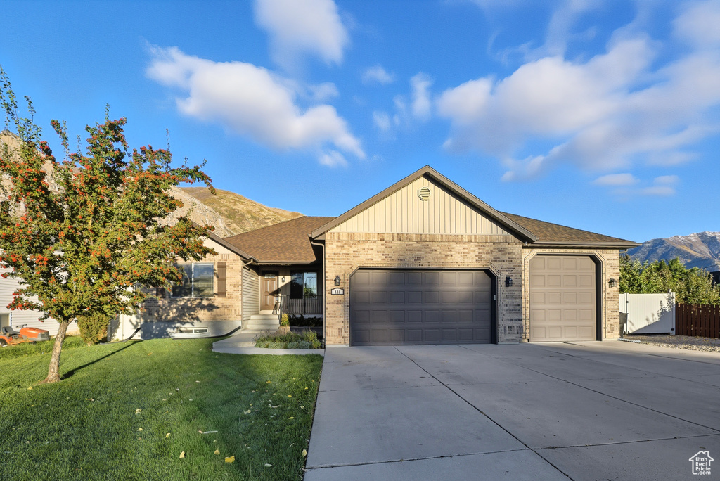 Photo 2 for MLS #2117387 at 446 N 400 East