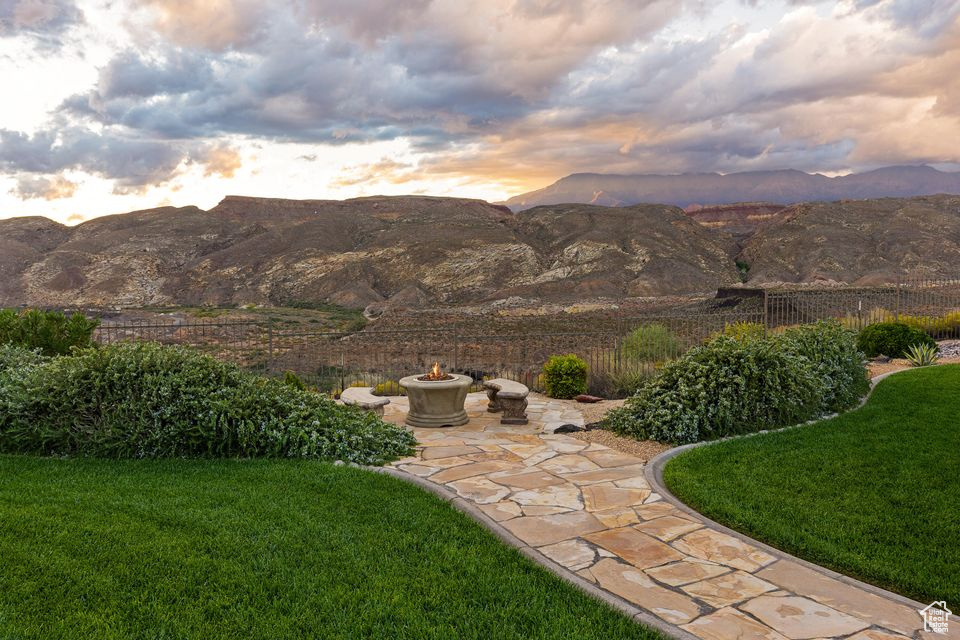 Photo 35 for MLS #2117395 at 2860 W Cliffhanger Dr
