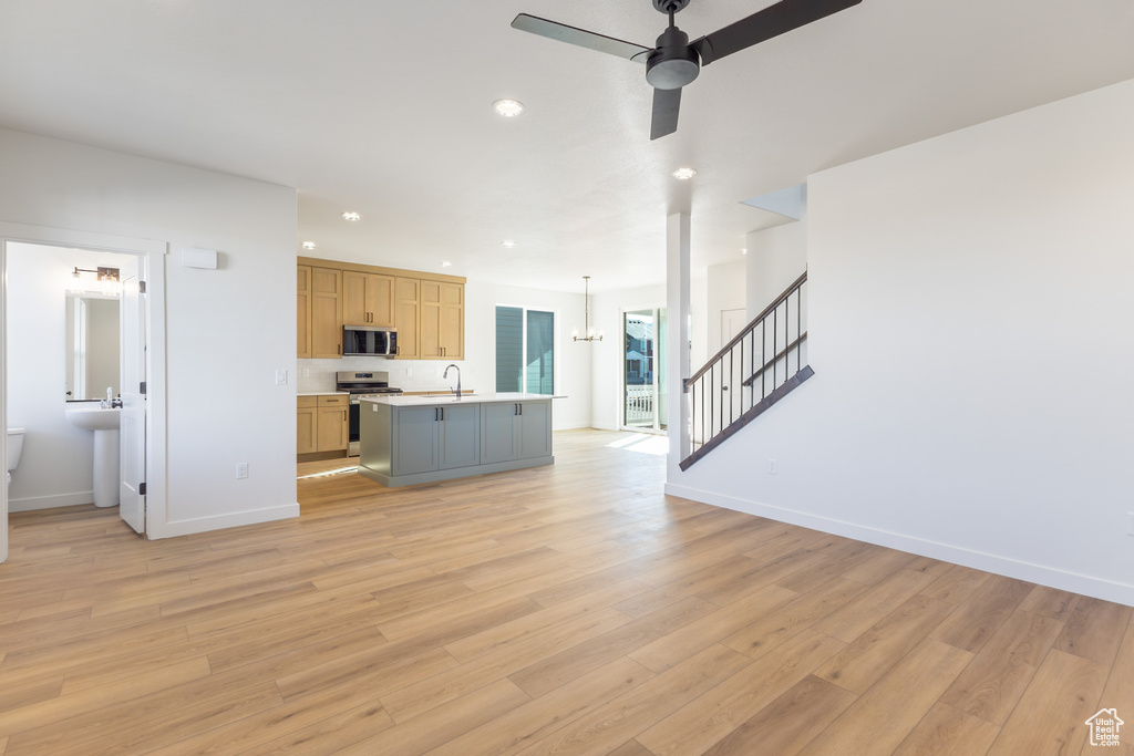 Photo 10 for MLS #2117401 at 2840 W 2720 North #77