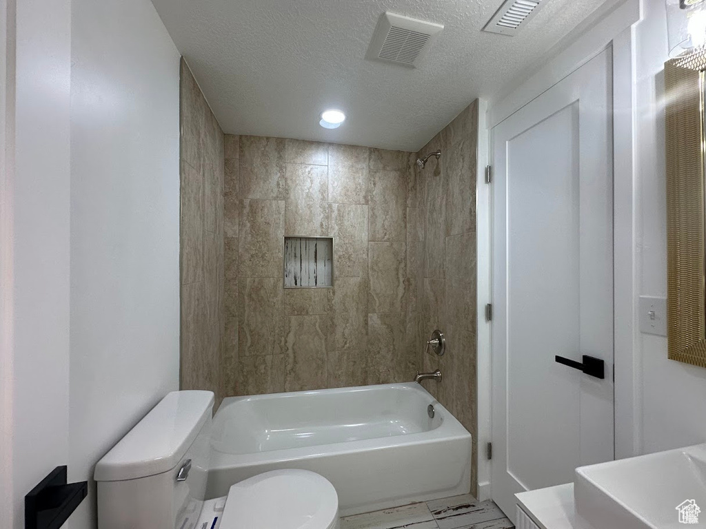 Photo 12 for MLS #2117408 at 931 E 30th St