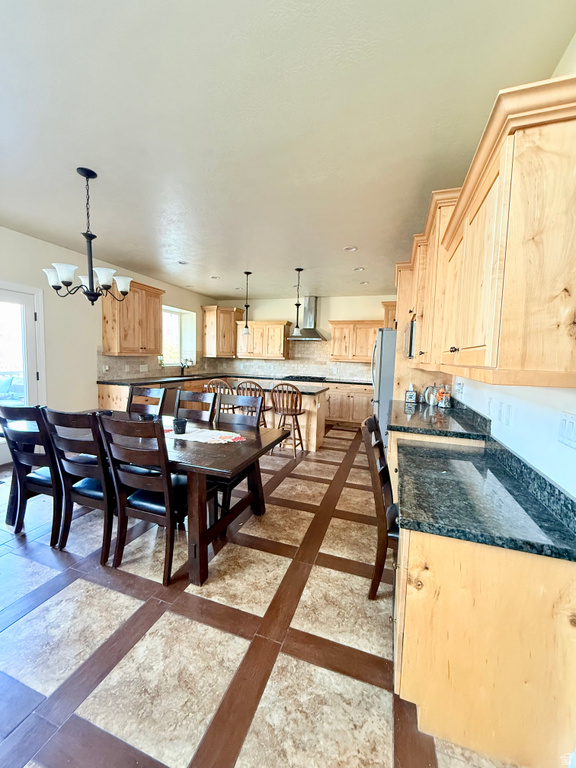 469 E VINE ST Murray, UT 84107