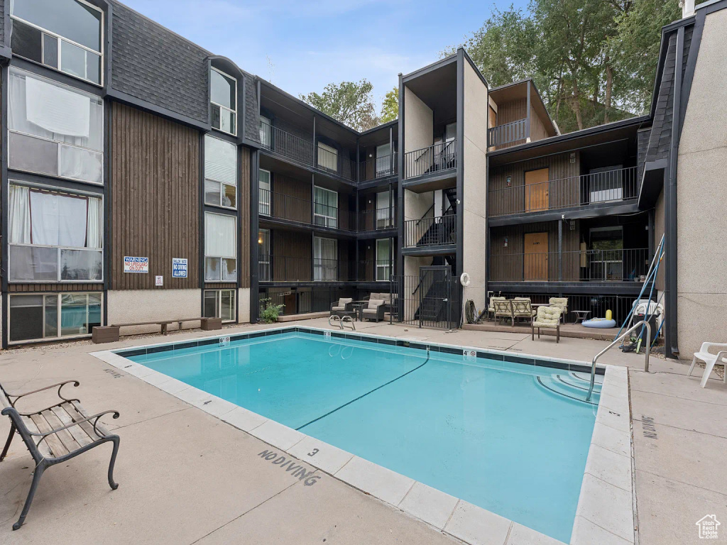 Photo 4 for MLS #2117412 at 438 N Center St #208
