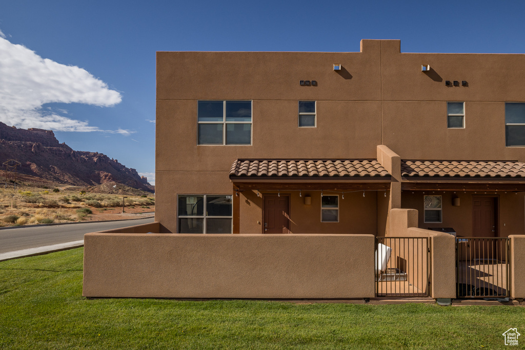 Photo 2 for MLS #2117422 at 3853 S Red Valley Cir #17-A4