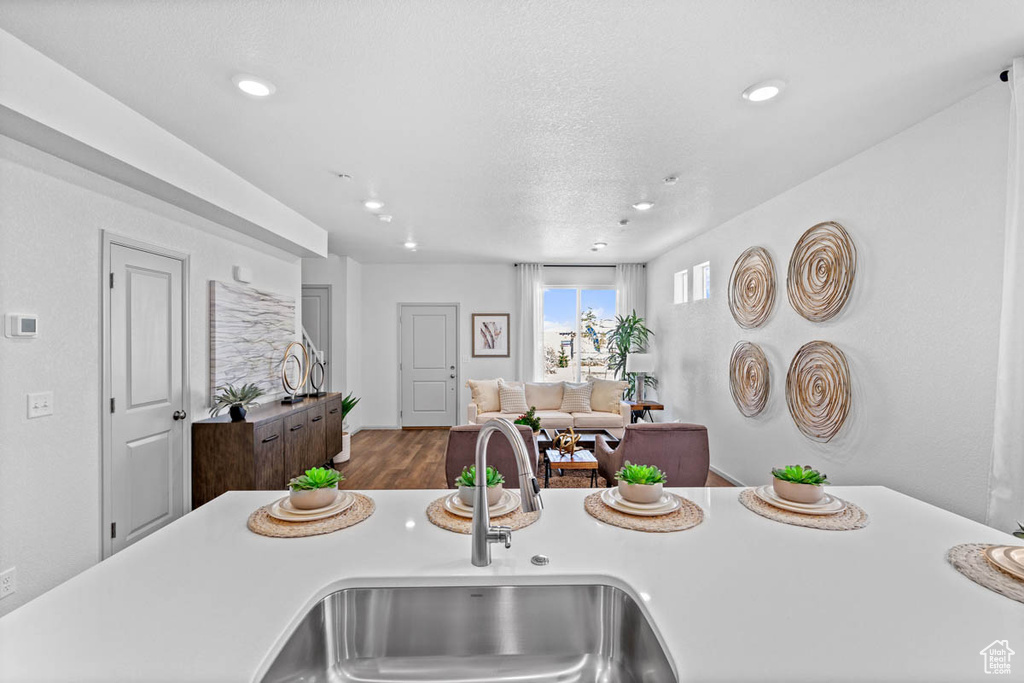 Photo 8 for MLS #2117430 at 104 N Riverside Dr #113
